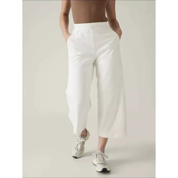 Athleta Triumph Hybrid Wide Leg Crop Pants Magnolia White Large Petite - Picture 1 of 10